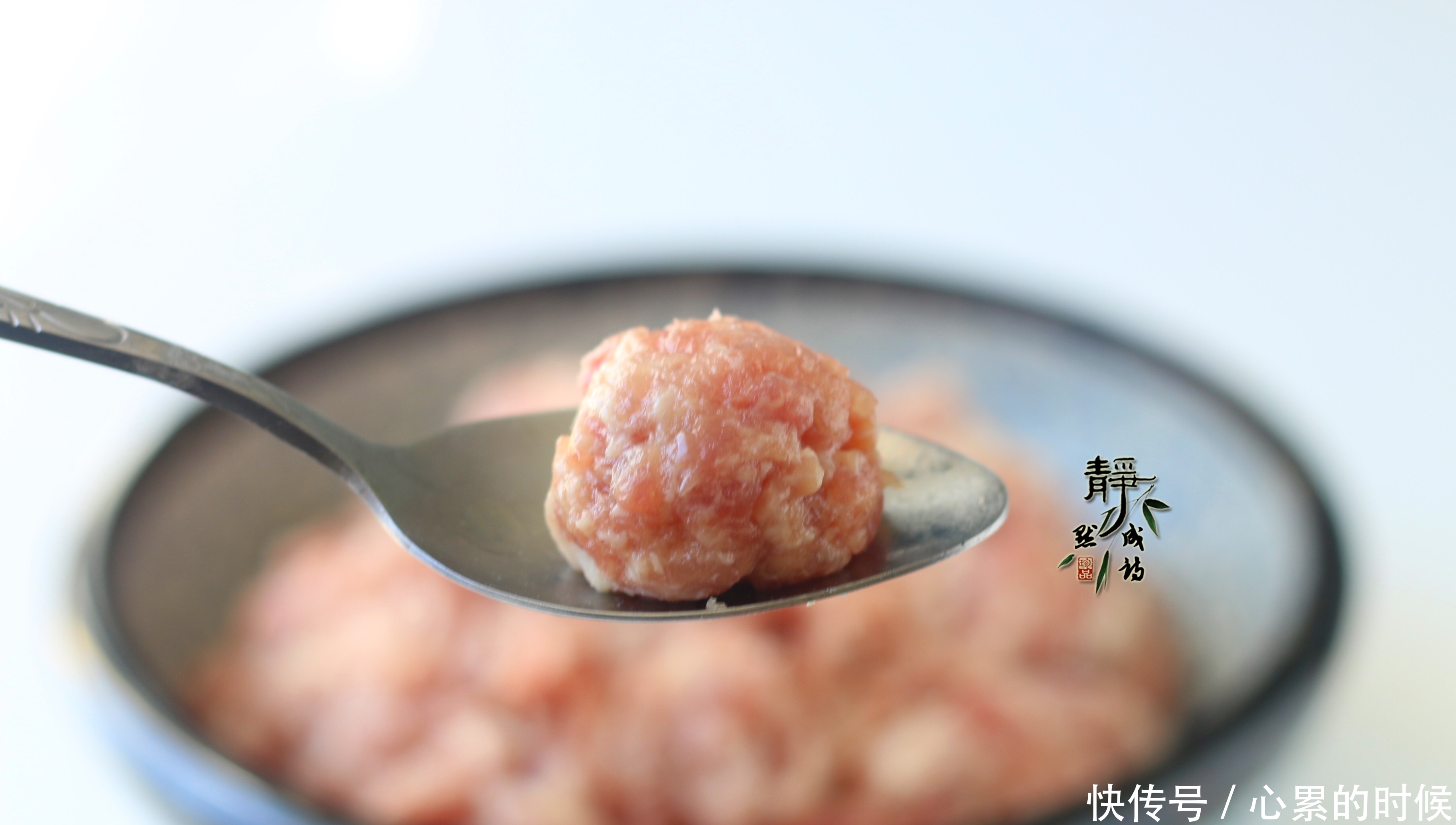 氽猪肉丸的正确做法,不腥不柴不用淀粉,香嫩弹滑,照做保好吃