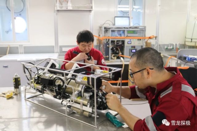 “雪龙2”号船上的这群青年人 奏响了大洋科考的青春之歌！