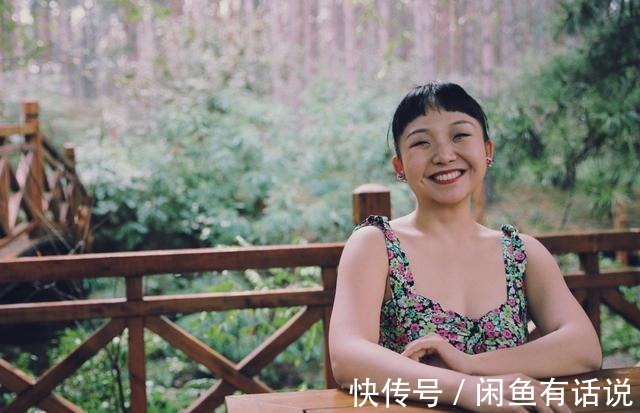 自信|谁说胖女孩不能穿吊带,辣目洋子穿得时髦又洒脱,130斤依旧自信