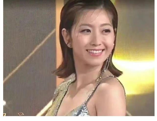 tvb臺慶提前開幕，現場直播遭遇黑屏事故，觀眾直呼太尷尬