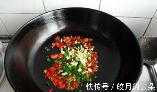 黄瓜片|超简单的家常菜凉拌黄瓜卷，香脆爽口，清热解暑，太美味了！