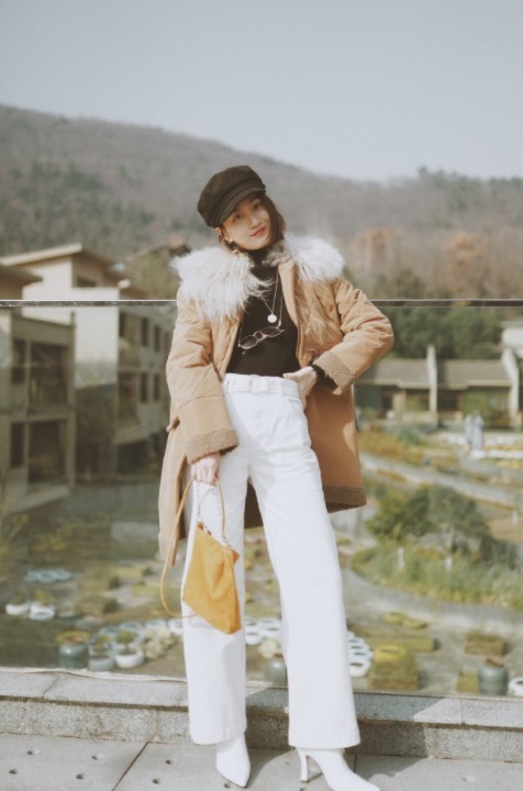 紧身裤 穿来穿去,还是更爱“阔腿裤”,遮肉显瘦又百搭,咋穿都好看