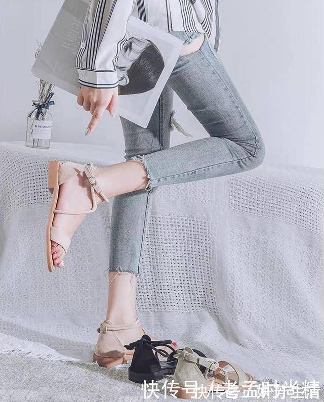 小平|玩转足尖时尚必备高跟,让你足够美丽,百搭时尚显气质