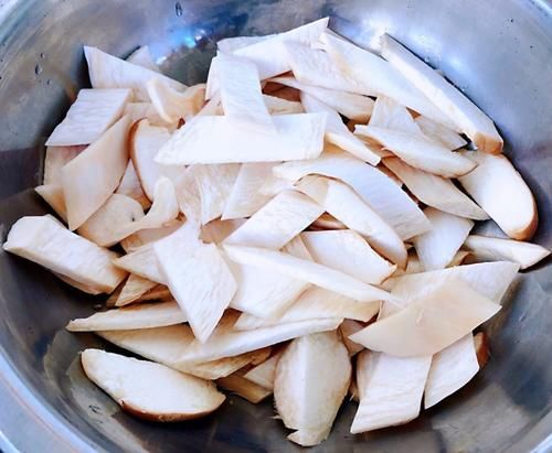 腊肉黄瓜炒杏鲍菇 不一样的好味道