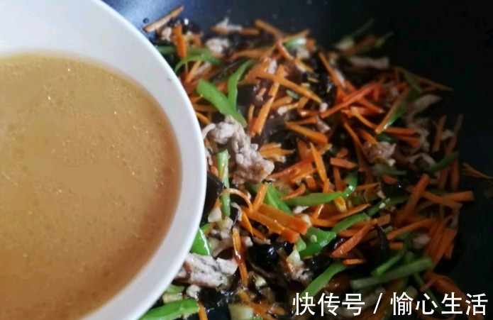 里脊肉|不管炒什么肉，不要直接下锅炒，多加这一步，肉不粘锅更嫩滑