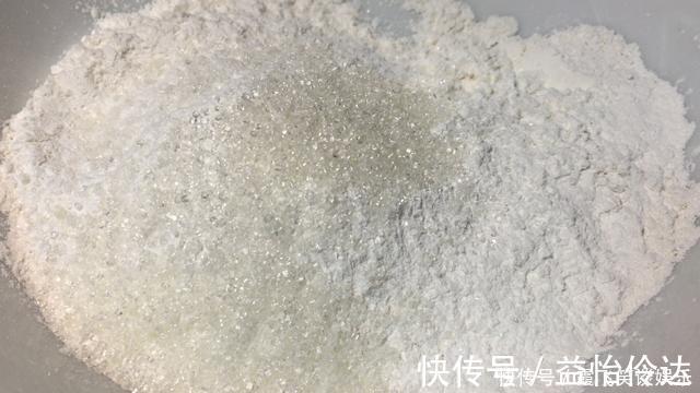 红豆糯米糕|一碗糯米粉 一把红豆 上锅一蒸 做出来的红豆糯米糕软糯Q弹超简单