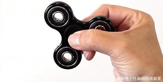 中国空间站核心舱有玄机，舱内装了六个铁球，六个铁球重达1吨