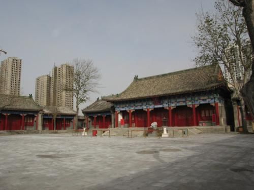 原为北洋政府江西督军李纯家祠，天津市南开庄王府