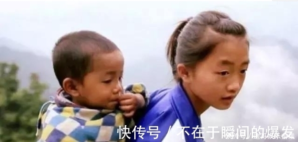 她曾是乡间土丫头,《变形计》后秒变名媛,还认明星当哥