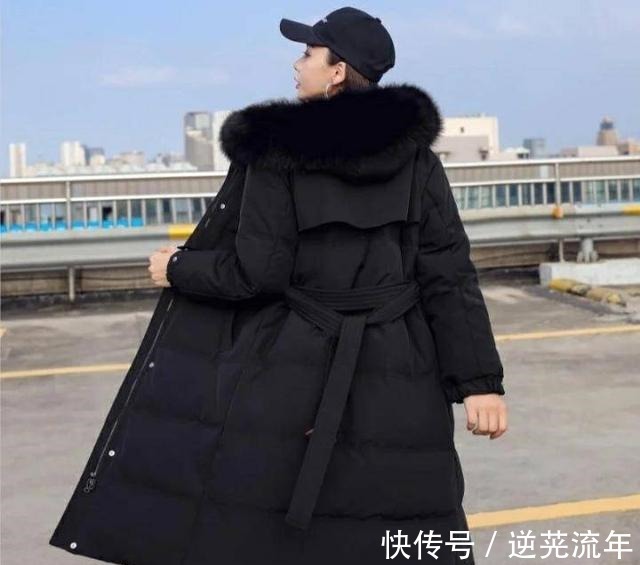 衣服 冬天适合简约有气质的穿搭，稳重又有韵味，适合现在的你！