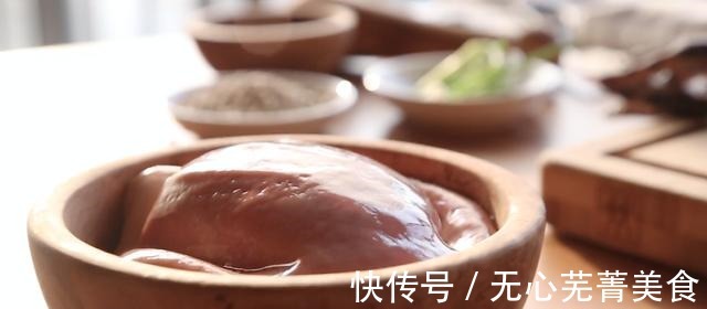 食用盐|香气美味的猪肚包鸡,一口鲜香,两口满足!