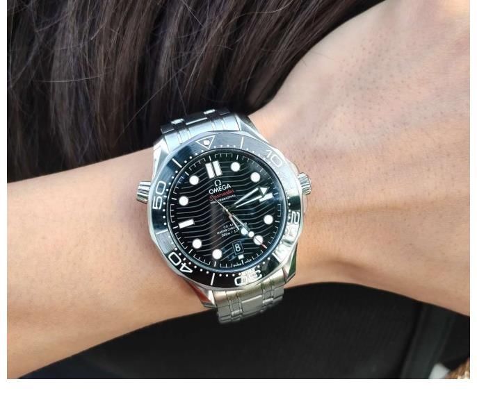 劳力士 比浪琴康卡斯贵上三万也要买欧米茄?海马300哪来的底气