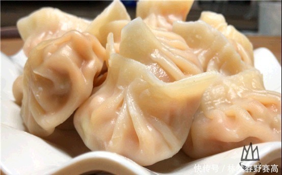朋友家|才知道,煮饺子水开下锅就错了,学会这一步,饺子不破皮不露馅