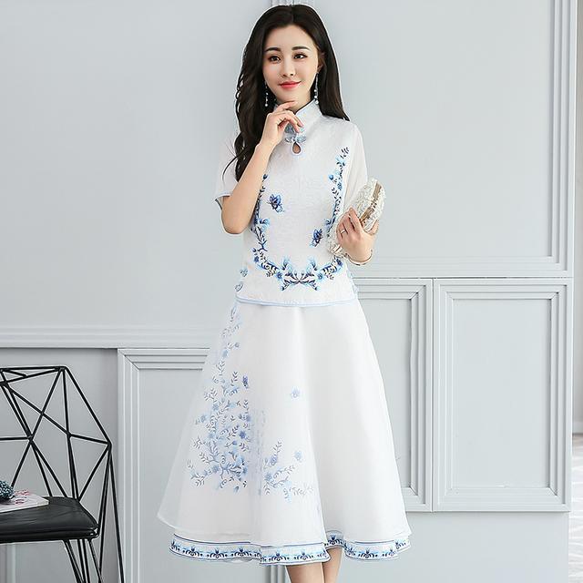 印花 岁月的沉淀与现代的冲刷!一袭改良旗袍裙,诠释东方女性神韵之美