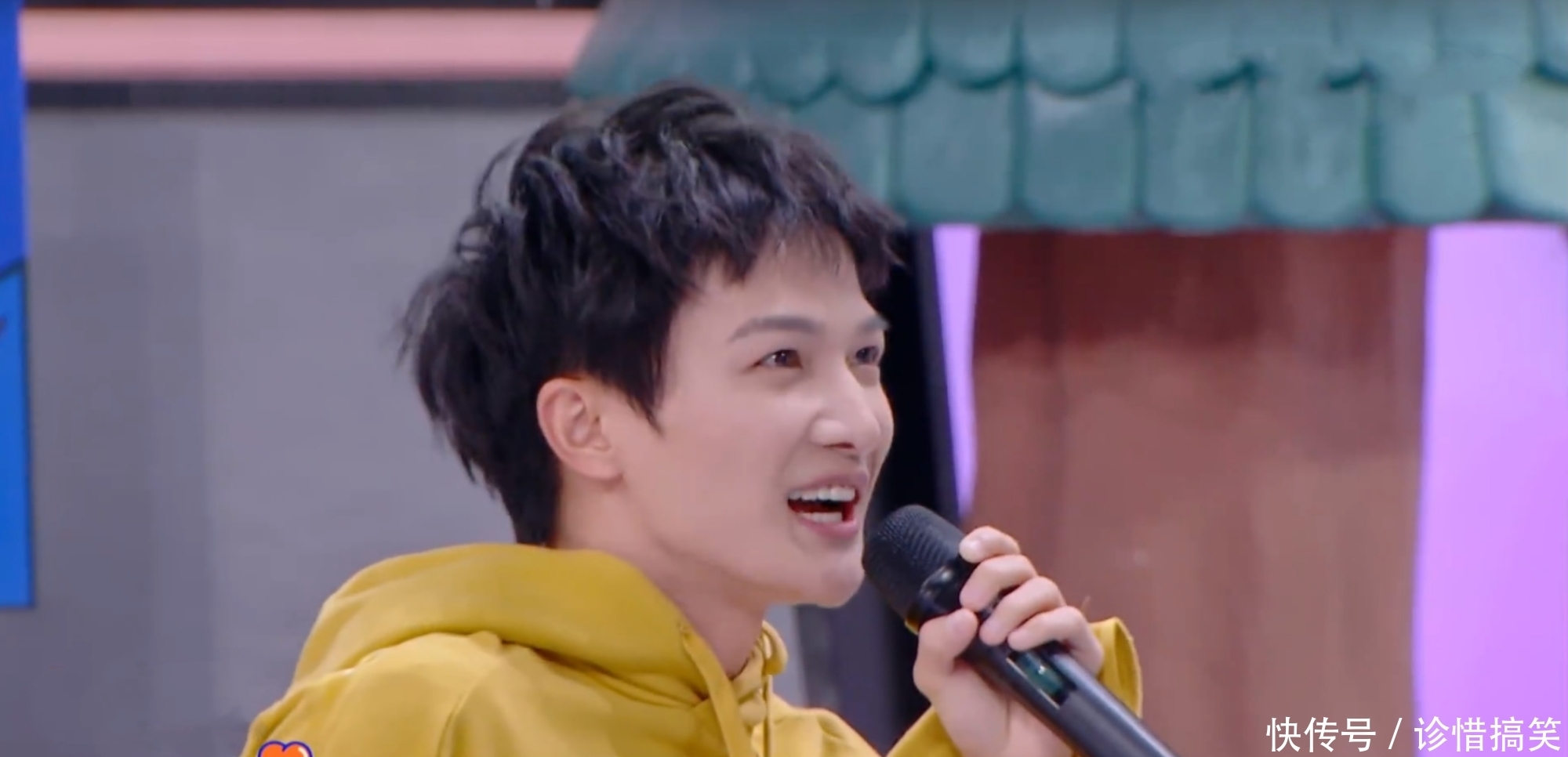 歌手|周深上《快本》讲段子,维嘉听得脸都红了!网友:我怀疑你在开车