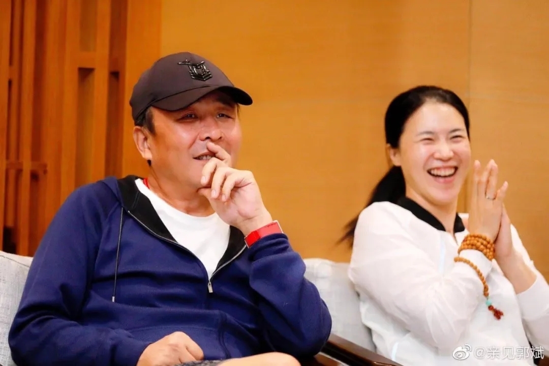 雅居乐集团|王楠夫妇“壕气”奖励国乒7套房!这些奥运冠军成功转型“霸道总裁”