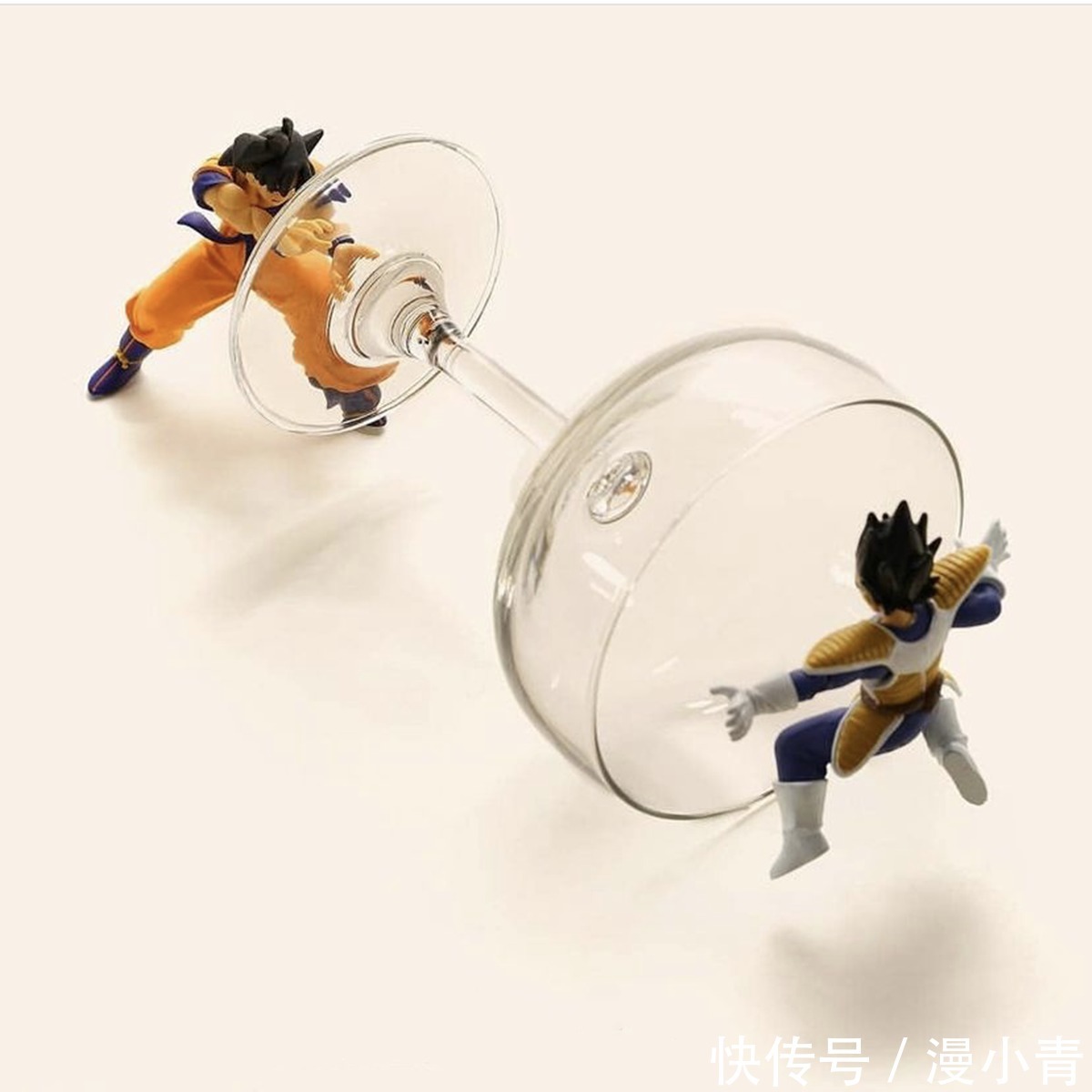 三次元|手办与三次元的融合,将二次元当中的名场面带到现实,简单又经济