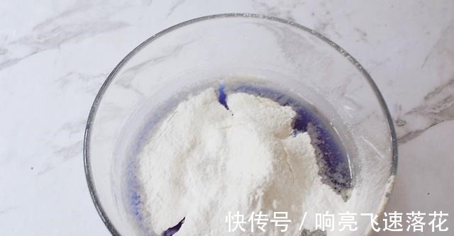 馅料|颜值高的冰皮玫瑰馅月饼，好吃可口，制作简单！