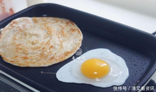 媽媽牌早餐,搞定懶床孩子,烙一烙,口感一級棒,比雞蛋餅解饞!