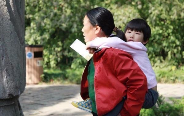 年轻人|有一种“新型啃老”正在流行,老人有苦难言,子女们却不愿承认