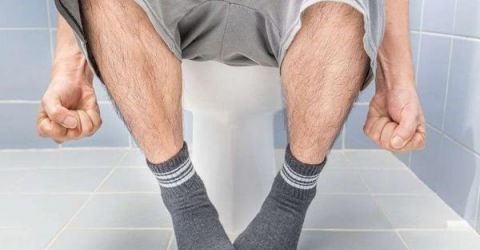 便秘|上厕所时,若大便“前硬后软”多半与3种因素有关,别忽视