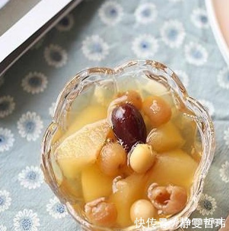 雪梨|桂圆和此物一起煮，增强记忆力，滋养卵巢，睡眠好了，人也精神了