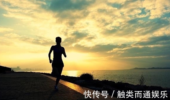 减肥|晨跑和夜跑,哪一个更有助于减肥搞不懂这个,跑了也白跑
