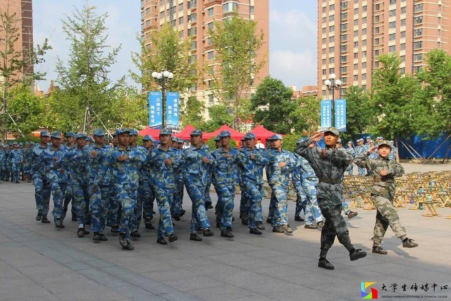 青岛|超燃军训汇演！青岛港湾职业技术学院军训方队来了