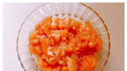 它当主食吃，吃了能饱肚子，坚持吃下去，腰肢纤细，穿啥都好看