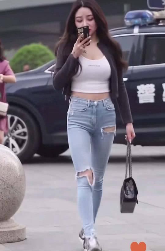 凉凉|阔腿裤已经凉凉了,最近流行这款“豆腐裤”