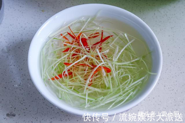 清蒸鱼,蒸几分钟要不要抹盐豉油怎么淋看看你做对了没