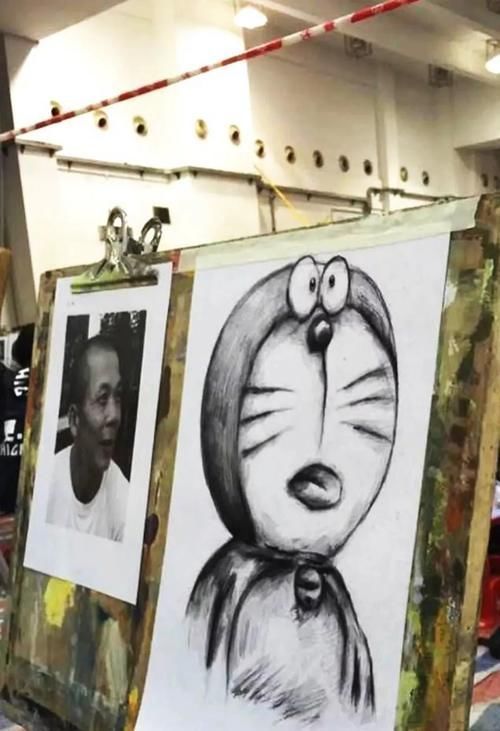 素描画@这些美术生的灵魂画作,让人难以接受,甚至忍不住笑出了声