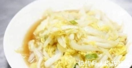 炒大白菜时，不要直接下锅，教你正确做法不出汤，白菜又香又脆