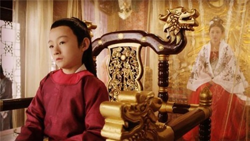 奸臣#一代名相,用奸计比奸臣还奸,用小人手段整小人,现代人都学不来