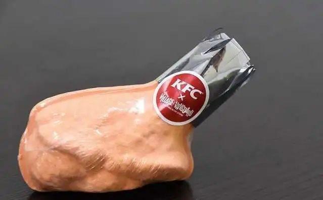 还成|肯德基出了块“重口味”的木头!售价上百还成爆款,美国人都抢疯