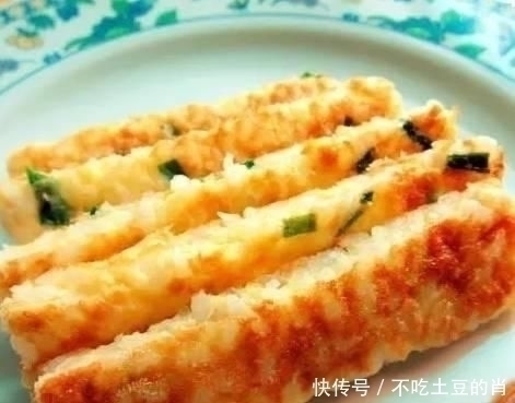 米饭|剩米饭别再炒了，这样做比炒米饭好吃一万倍