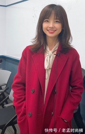 少女 王冰冰少女职场穿搭值得参考,甜美自然还稳重