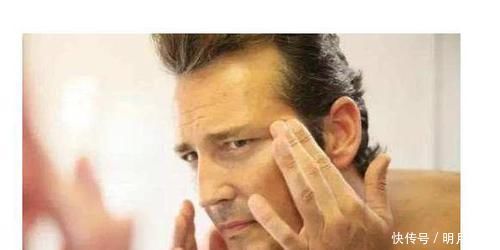 男性开始衰老的4个迹象,身体出现这些明显变化,还请及时调理
