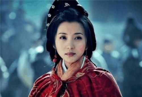 刘备|历史上虚构的3位名人，却轻松骗过很多人，一说名字家喻户晓