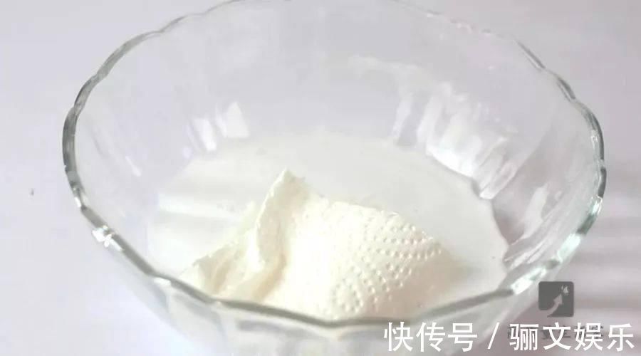 水壶|电热水壶插一根牙签太厉害了,一年能省下好多钱,告诉家里人学学