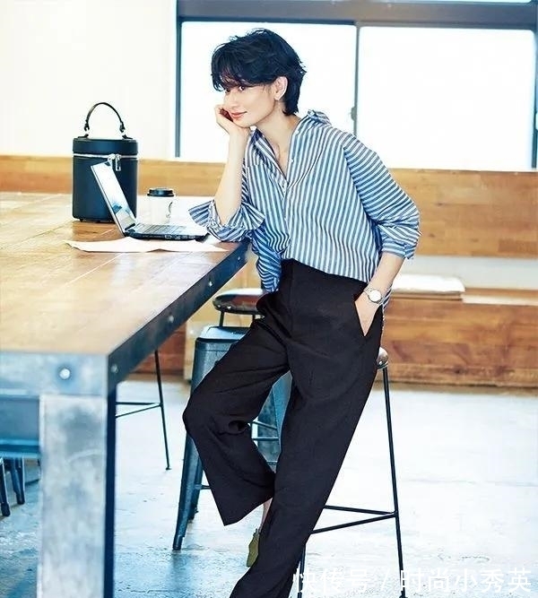 颜色 40+女性如何远离"大妈感",早秋极简风穿搭,优雅又有女人味