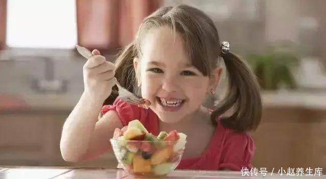 张姐|4岁女童,突然离世,得知病因,妈妈崩溃,大吼奶奶还我女儿