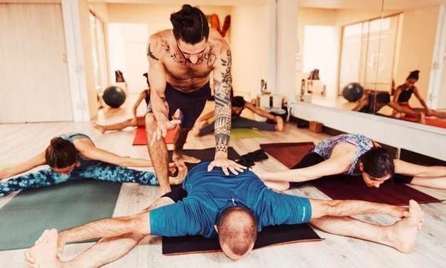 肌群|瑜伽坐角式,改进骨盆地区血液轮回,对女性大有裨益