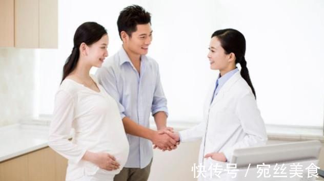 产妇|孕妇买菜路上产子，生产后拎菜抱娃回家，“最强产妇”当之无愧