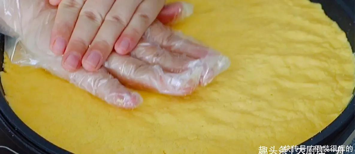 烀饼|玉米面稀有的做法，20多年头一次吃，不用和面，低脂又解馋