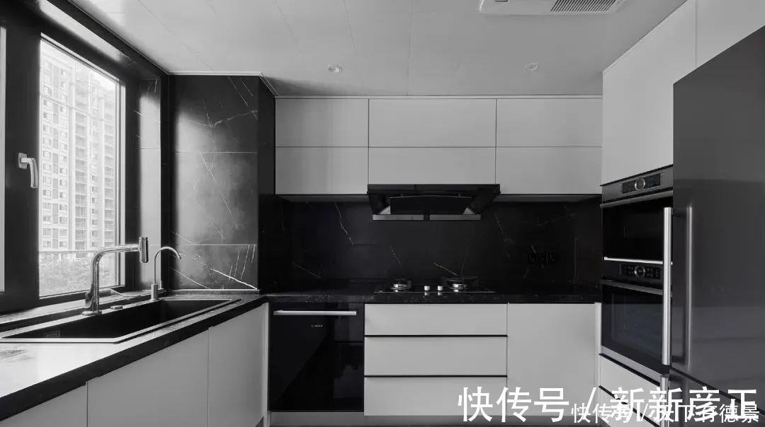 傻傻分|橱柜门选什么材料好？别傻傻分不清，越来越多人厨房橱柜这样装！