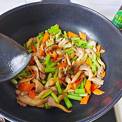 平菇|芹菜炒平菇