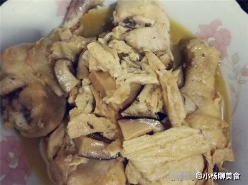 泡饭|它人称“饭扫光”，泡饭拌面样样行，鲜滑多汁开胃，是酒鬼的最爱