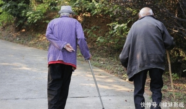 身体|长期散步对身体好吗?建议:50岁以后,散步时牢记这三点
