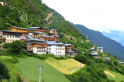 老年|春节云南自驾线路怎么选？这条冷门线不能忽略，别有一番体验